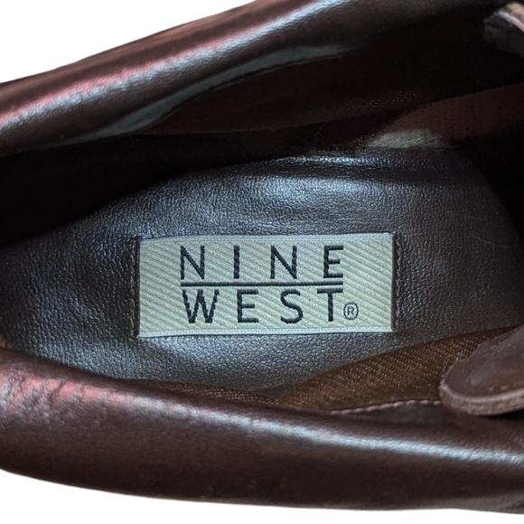 Vintage NINE WEST Brown Leather Lace Up Ankle Bootie Shoes | Size 9 - Picture 7 of 8